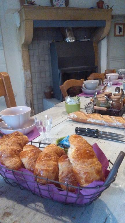 Fenetre Sur Loire Bed and Breakfast Iguerande Εξωτερικό φωτογραφία